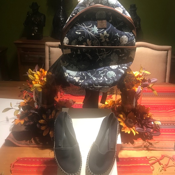 Gucci Little girls shoes with backpack and dress - Picture 3 of 8